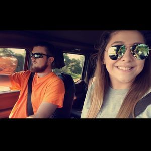 Meet your Posher, Megan